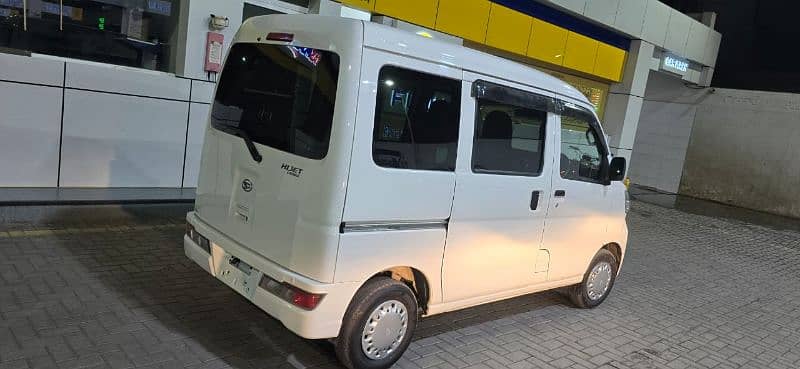 Daihatsu Hijet 2019 3