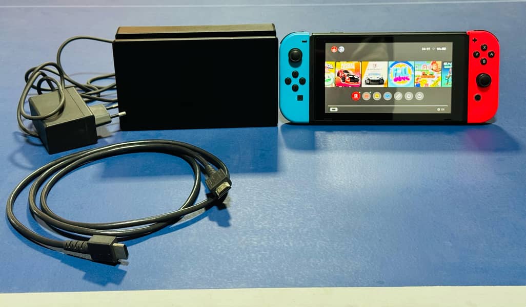 NINTENDO SWITCH V2 + Joycons 0