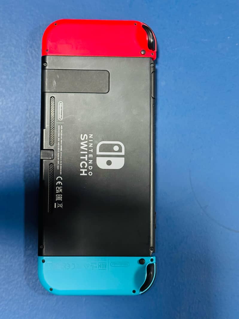 NINTENDO SWITCH V2 + Joycons 2