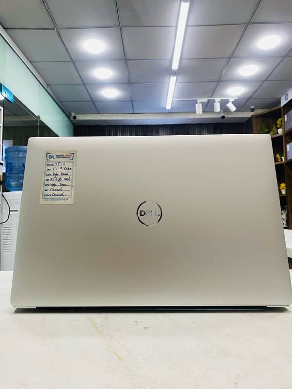 Dell Precision 5540 (i7-9th) (16/256) 0