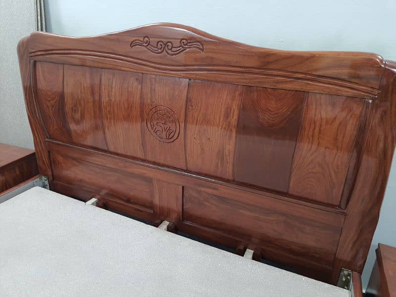 Seesham Solid wood bed set King size New Not used solid wood (call me) 0