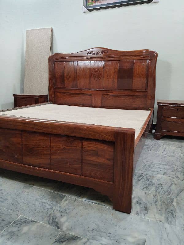 Seesham Solid wood bed set King size New Not used solid wood (call me) 1