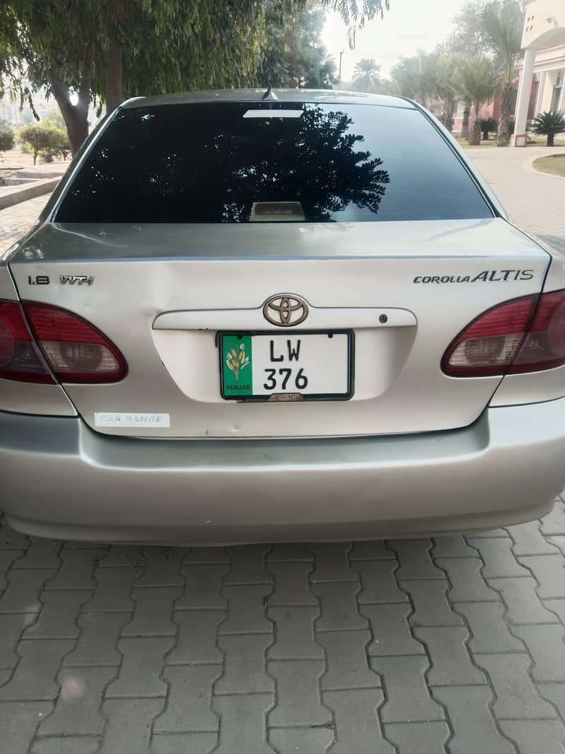 Toyota Corolla Altis 2005 1