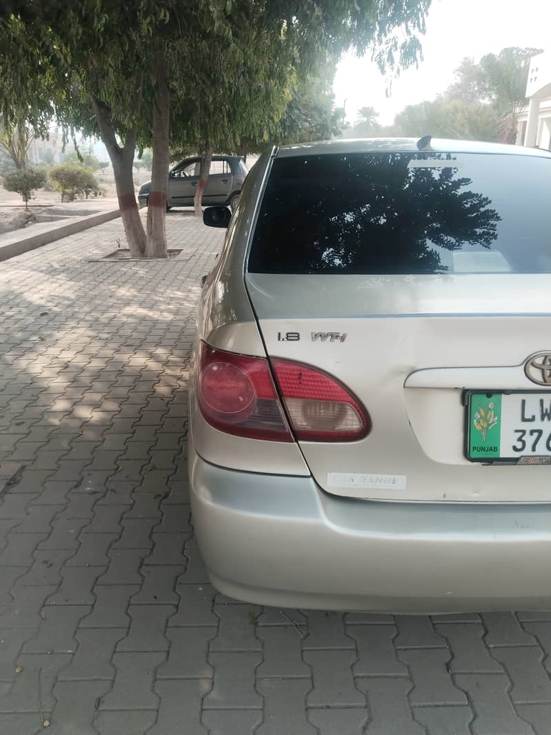 Toyota Corolla Altis 2005 3