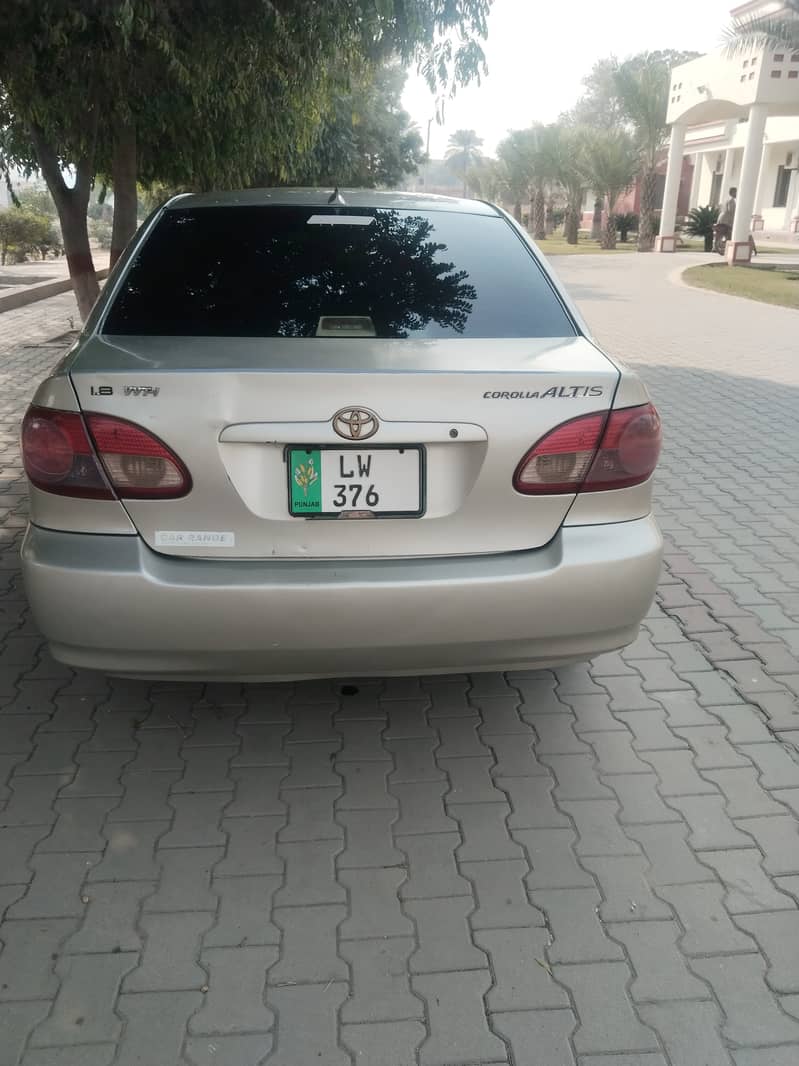 Toyota Corolla Altis 2005 12