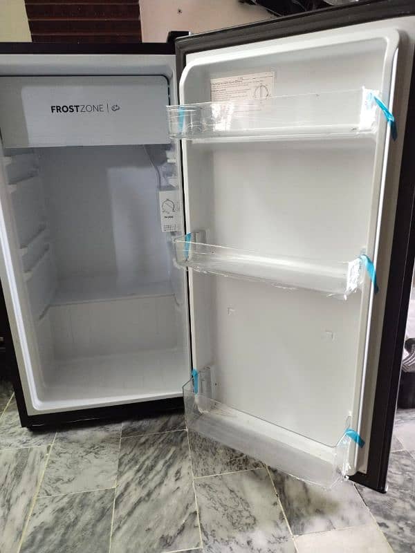 refrigerator with small freezer 1