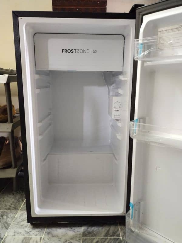 refrigerator with small freezer 4