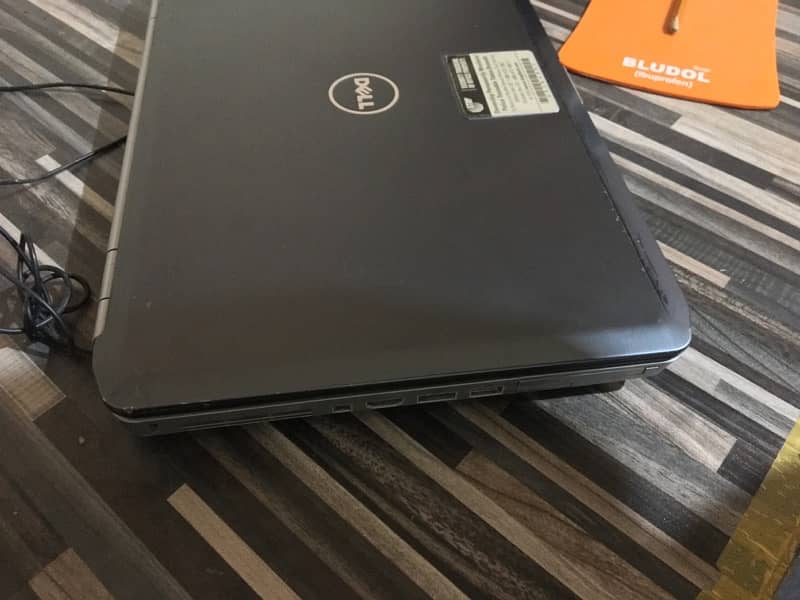 Dell laptop 128 SSD core i5 7