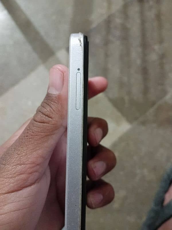 vivo y19s 6