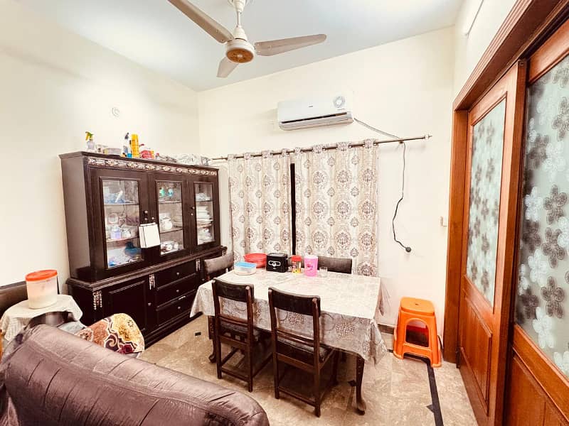 10 Marla Single Storey For Sale In PCSIR Staff Colony Block A 6