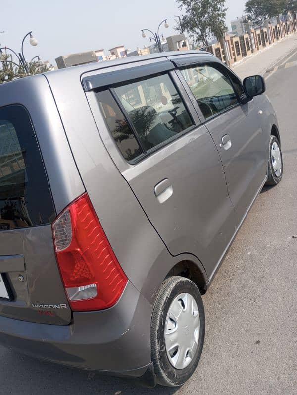 Suzuki Wagon R 2016 1