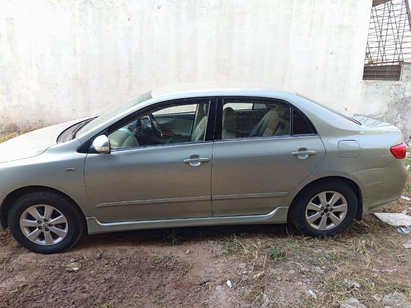 Toyota Corolla Altis 2010 1