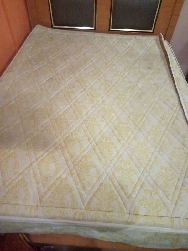 ORIGNAL VOHRA's Inner Orignal Spring mattress is for selling 2