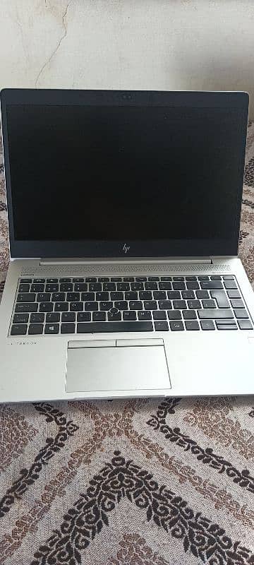 HP elite 840 1