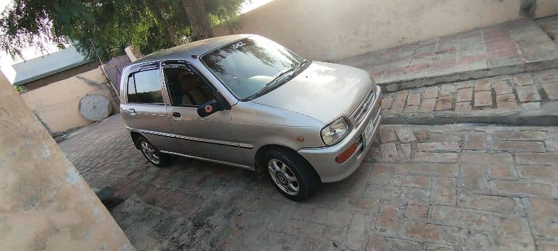 Daihatsu Cuore 2004 3