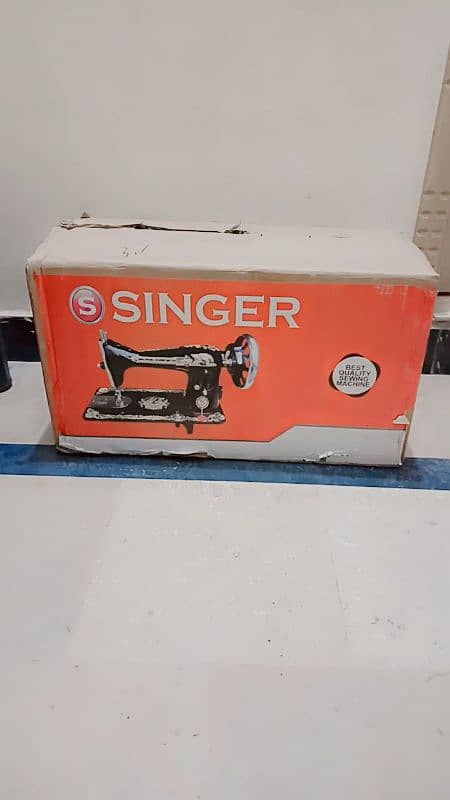 Brand New Singer Machine with Motor and Handle. . 3 years Warranty 0