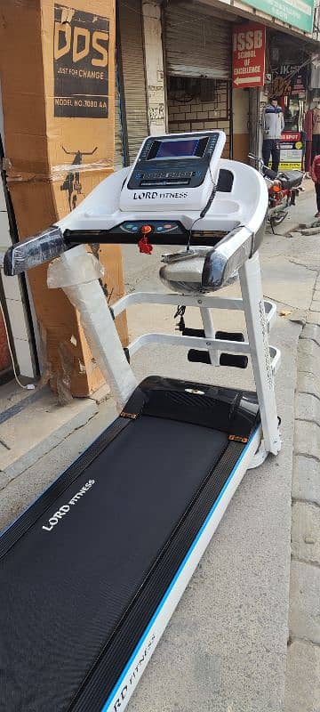 Treadmill elleptical bench press exercise cycle walking running cardio 2