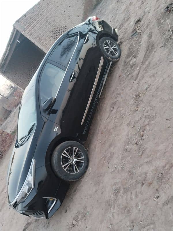 Toyota Corolla XLI 2018 total genuine X grandi bani hui h 0