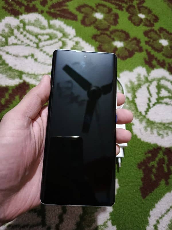 Vivo iqoo 9 pro 5G 1