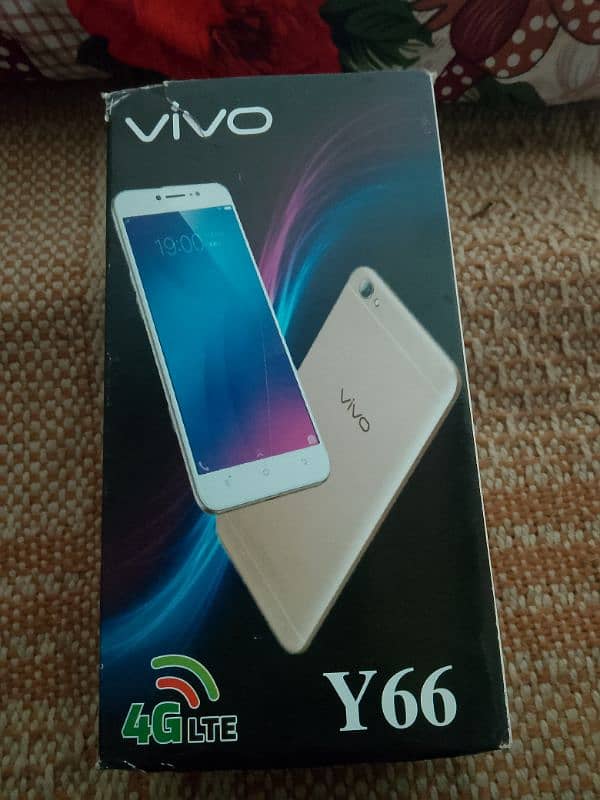 SAFELY DELIVERABLE VIVO Y66 MOBILE FOR SALE WITH BOX AND CHARGER 1