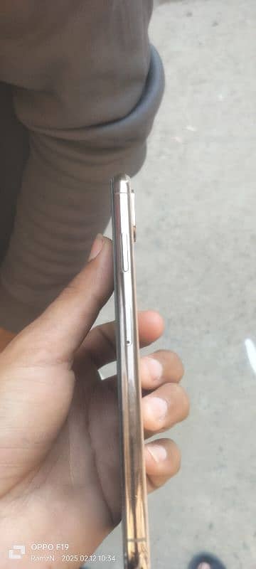 iphone xs max 512 gb non pta  (51,000) 2