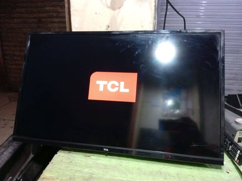 TCL 32 inch led okay 4