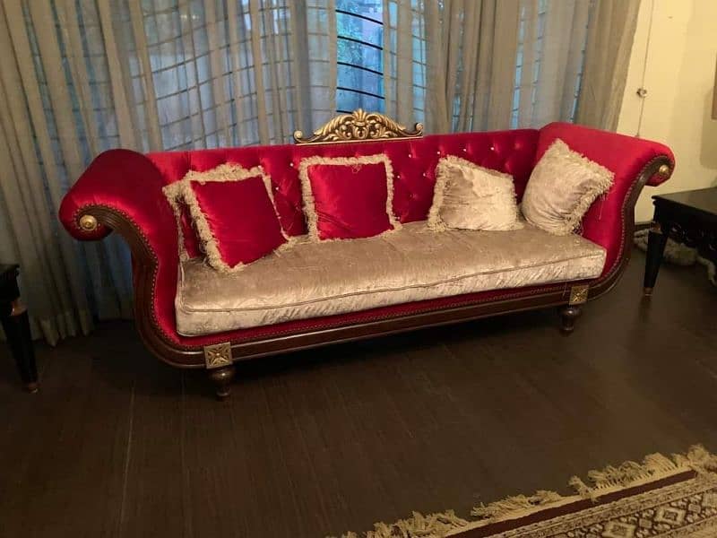 7 Seater king size sofa set with complete table seal argent 19