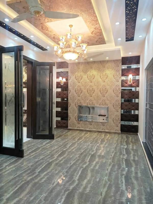 6 Bedroom One Servant Room Attach Washroom For Rent G 13 Islamabad 3