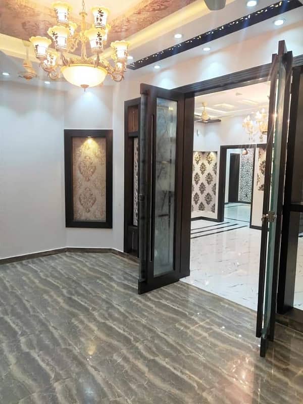 6 Bedroom One Servant Room Attach Washroom For Rent G 13 Islamabad 4