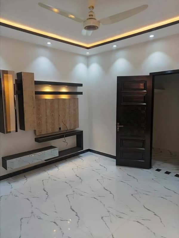 6 Bedroom One Servant Room Attach Washroom For Rent G 13 Islamabad 25