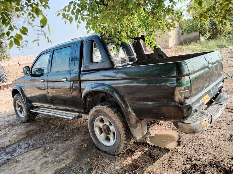 Mitsubishi L200 2004 2