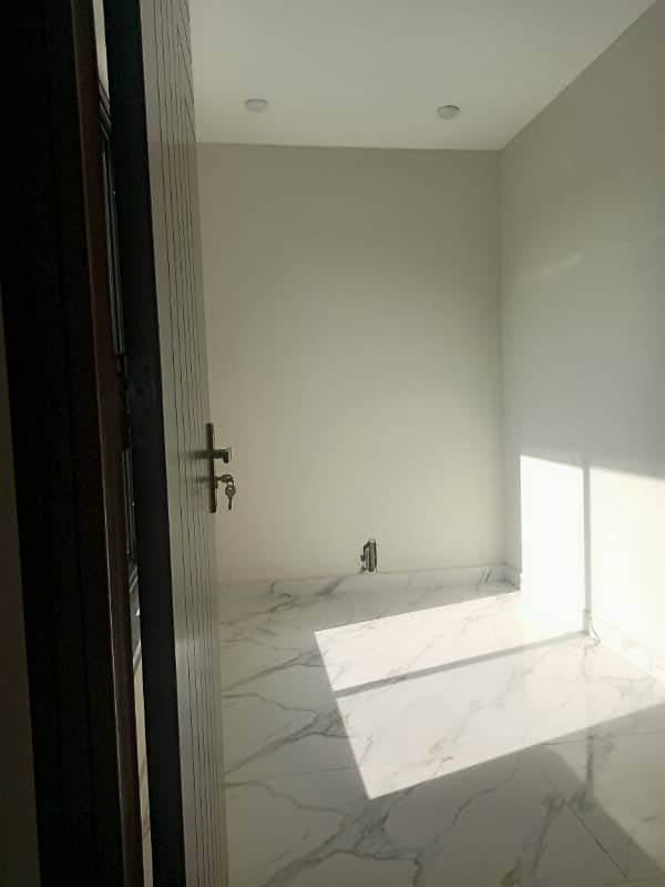 Corner house for sale in B-17 islamabad 28