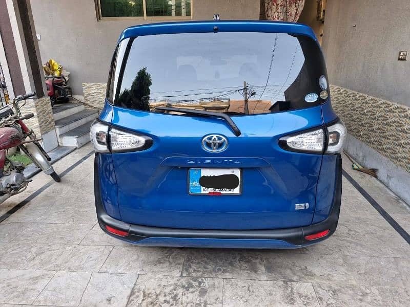 Toyota Sienta better than yaris corolla civic city brv 2