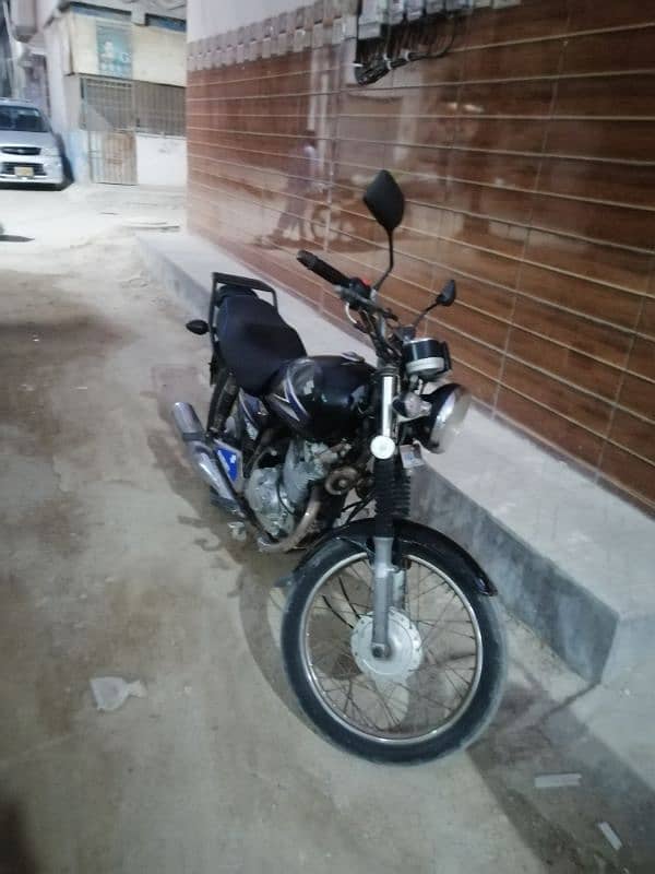 Suzuki GS 150 2015 2