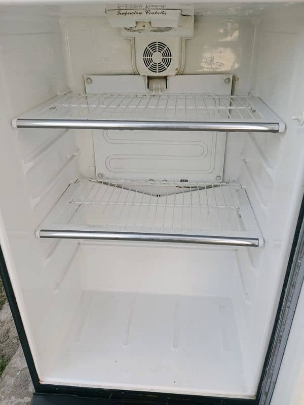 Dawlance Fridge Medium Size 0