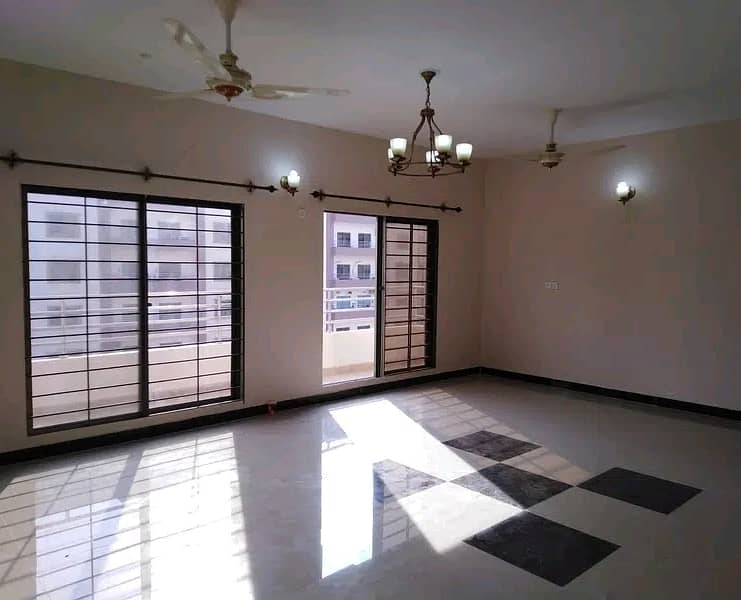 Centrally Located West Open Flat Available In Askari 5 - Sector F For sale 12