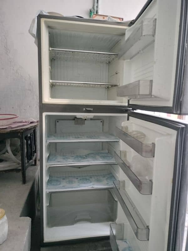 Fridge for sale 0