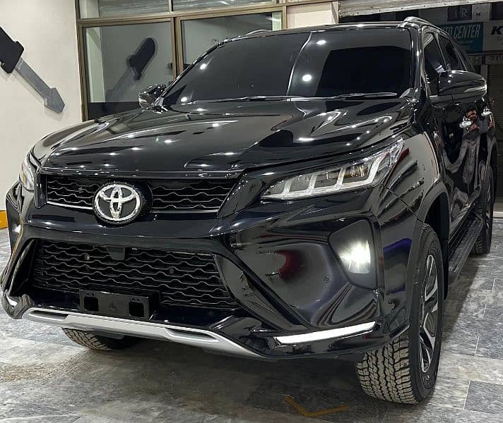 Toyota Fortuner Legender 2023 3