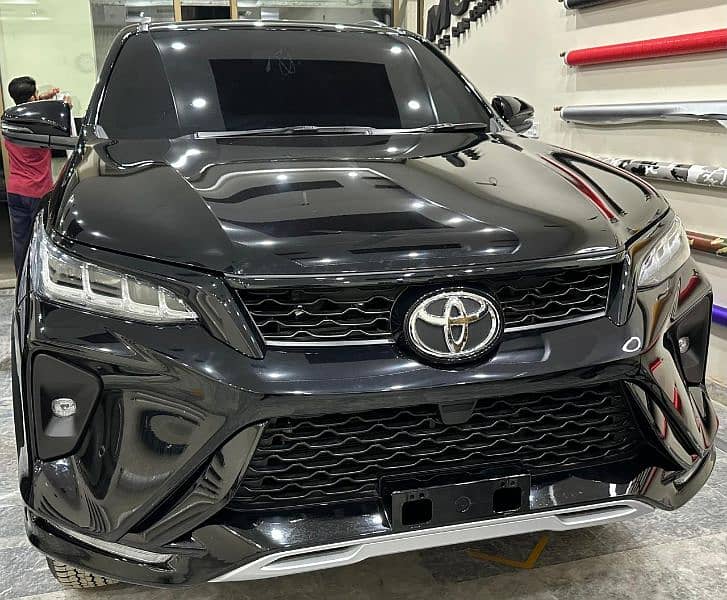 Toyota Fortuner Legender 2023 6