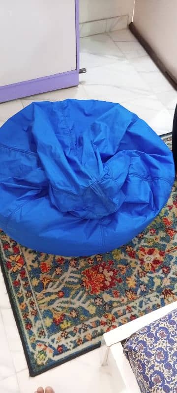 bean bags large size good condition 2