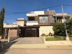 A Prime Location 300 Square Yards House In Karachi Is On The Market For sale