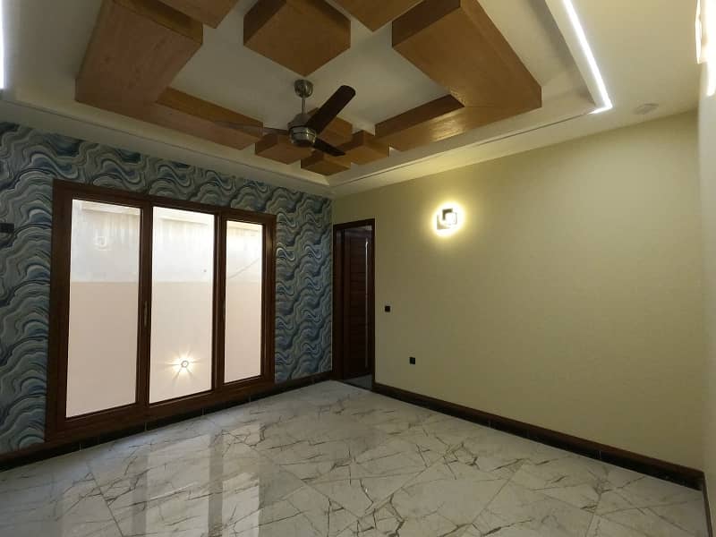 A Prime Location 416 Square Yards House Is Up For Grabs In North Nazimabad 3