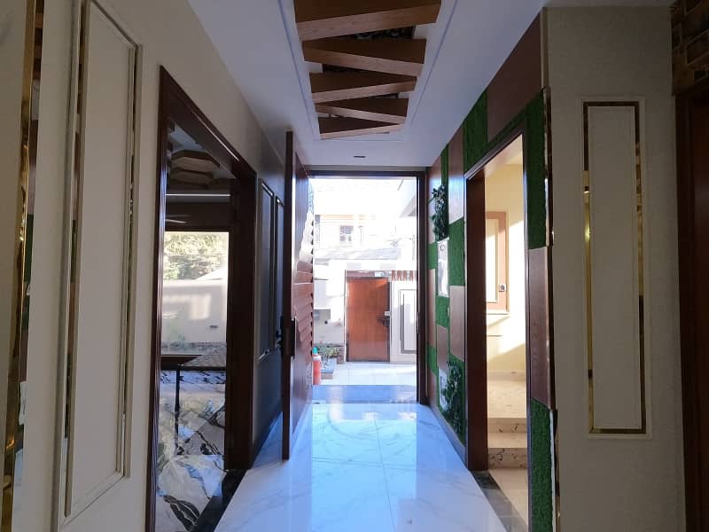 A Prime Location 416 Square Yards House Is Up For Grabs In North Nazimabad 16