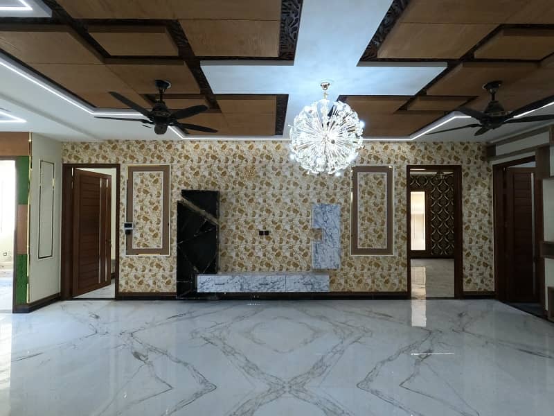 A Prime Location 416 Square Yards House Is Up For Grabs In North Nazimabad 32