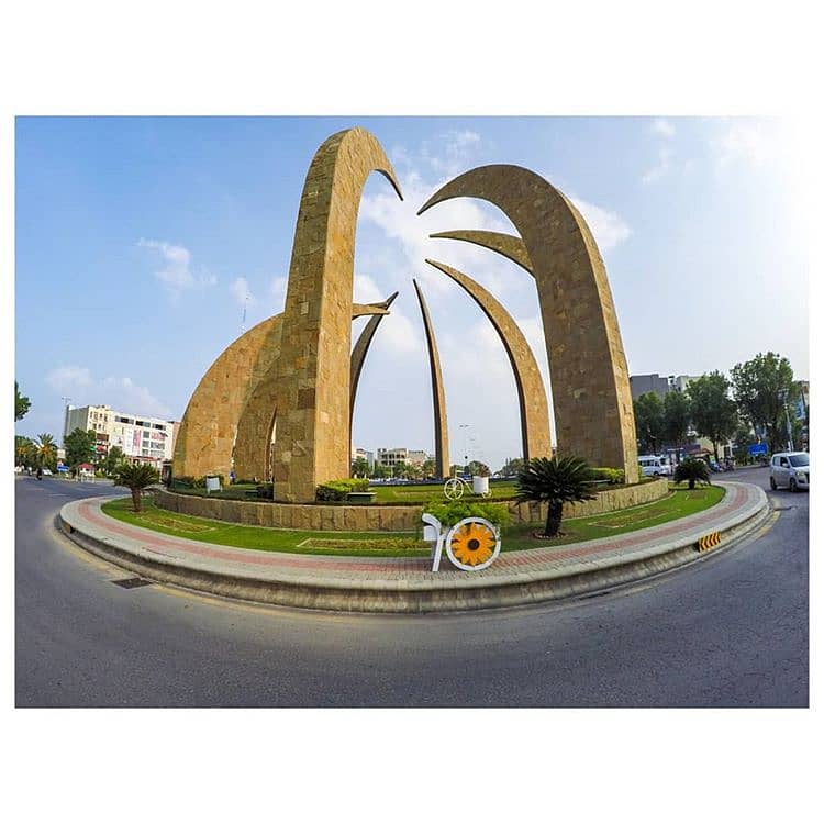 Facing Park, Open Form, 10 Marla Residential Plot For Sale in G-5 Block, Bahria Orchard Lahore. 0