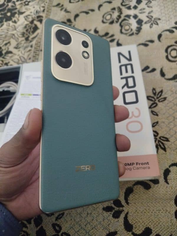 Zero 30 infinix 8/256 full box 2 months warranty remaining 0