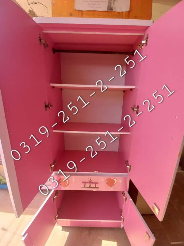 kids wardrobe size 2.5x6 feet 1