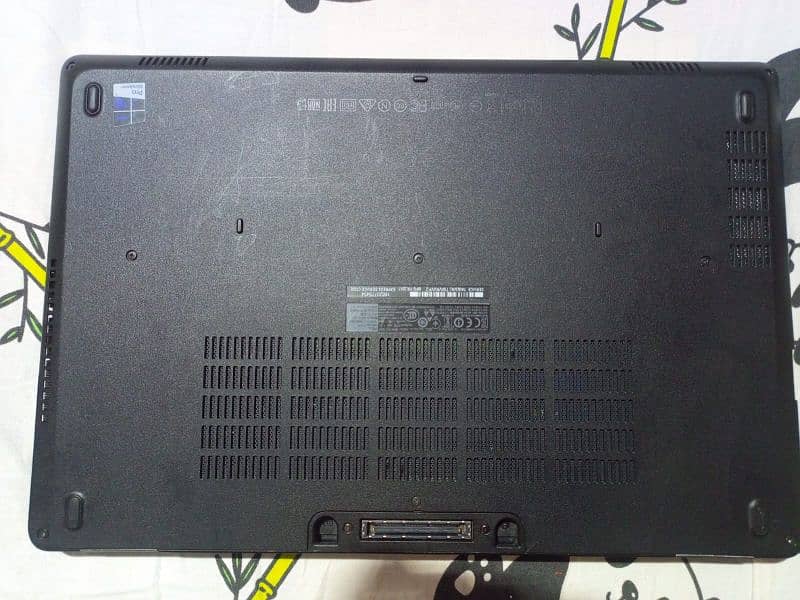 dell latigude E5570 1