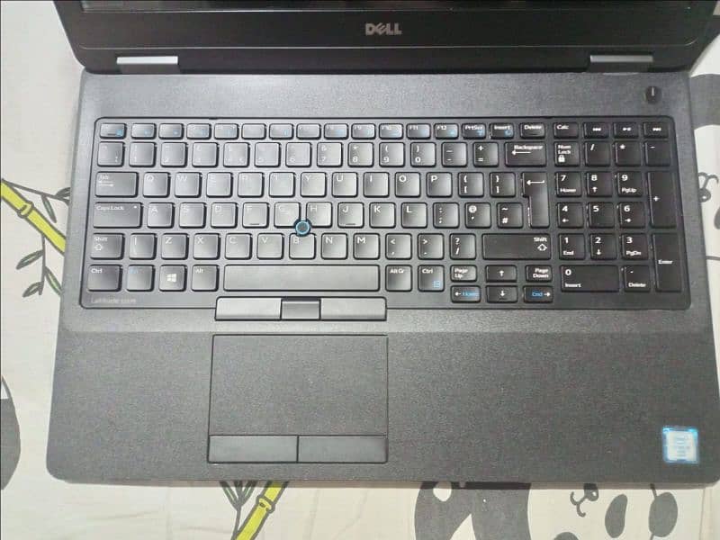 dell latigude E5570 2