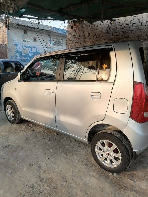 Suzuki Wagon R 2018 1